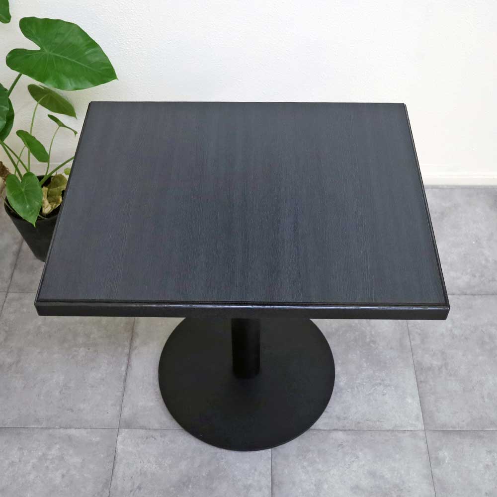 飲食店テーブルブラック