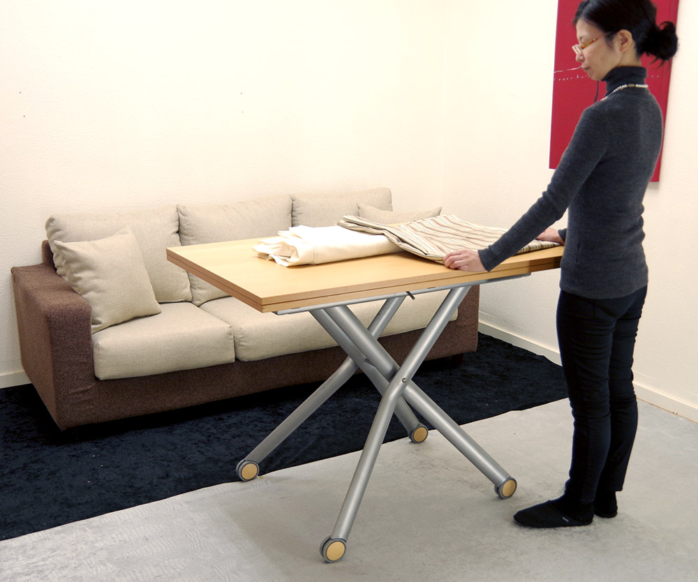 伸張ダイニングテーブル