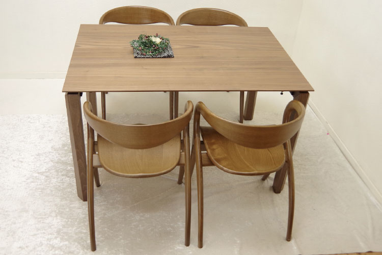 イタリア製4人掛けテーブル